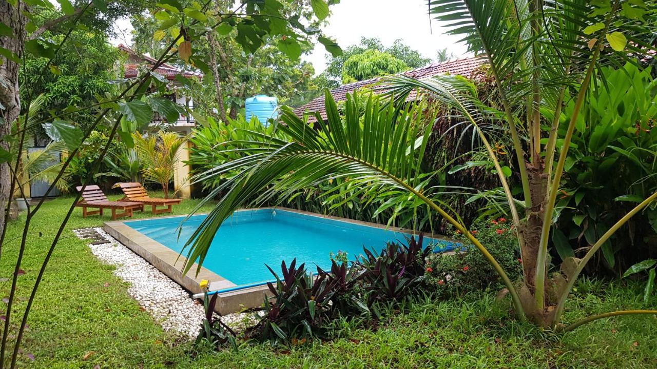 Family Home Tangalle Exterior photo